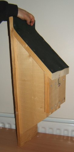 bat box with baffles - side view